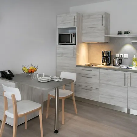 Aparthotel Domitys L'agapanthe *